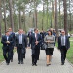 19.04.2016 r. Sejmowa komisja w zakładzie zbrojeniowym / Robert Felczak / Radio Kielce