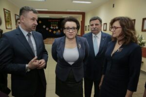 Minister Edukacji Narodowej z wizytą w Bielinach (25 kwietnia 2016 r.) / Jarosław Kubalski / Radio Kielce