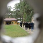 19.04.2016 r. Sejmowa komisja w zakładzie zbrojeniowym / Robert Felczak / Radio Kielce