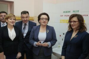 Minister Edukacji Narodowej z wizytą w Bielinach (25 kwietnia 2016 r.) / Jarosław Kubalski / Radio Kielce