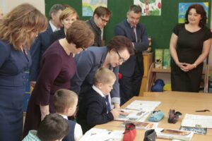 Minister Edukacji Narodowej z wizytą w Bielinach (25 kwietnia 2016 r.) / Jarosław Kubalski / Radio Kielce