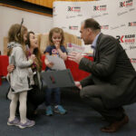 Finał konkursu na najpiękniejszą marzannę (7 kwietnia 2016 r.) / Piotr Michalski / Radio Kielce