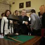 Wicepremier Piotr Gliński odwiedził Oblęgorek (5 kwietnia 2016 r.) / Jarosław Kubalski / Radio Kielce