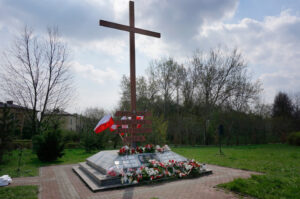 13.04.2016 r. Starachowice. Uczcili pamięć ofiar Katynia / Krzysztof Żołądek / Radio Kielce