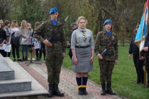 13.04.2016 r. Starachowice. Uczcili pamięć ofiar Katynia / Krzysztof Żołądek / Radio Kielce