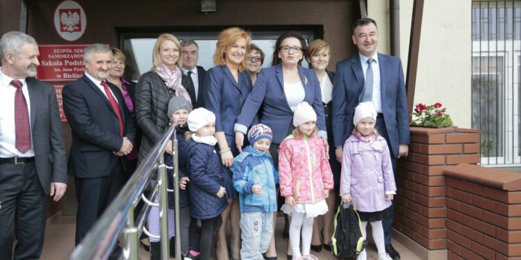 Minister Edukacji Narodowej z wizytą w Bielinach (25 kwietnia 2016 r.) / Jarosław Kubalski / Radio Kielce