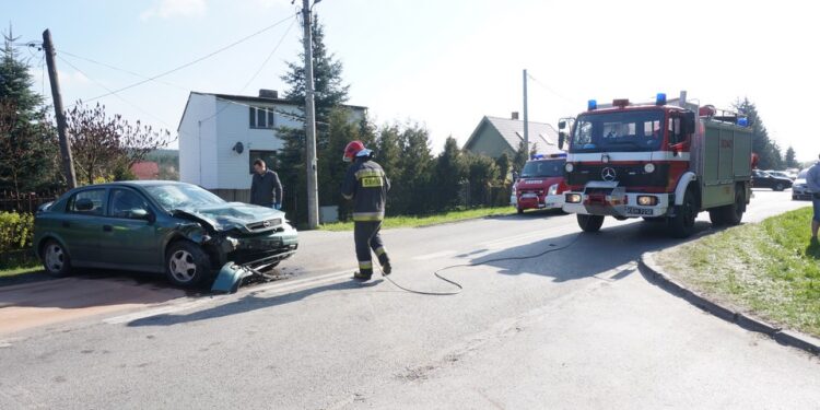 22.04.2016 r. Wypadek w Zagnańsku / Piotr Michalski / Radio Kielce