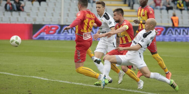 Korona Kielce kontra Górnik Łęczna (23 kwietnia 2016) / Jarosław Kubalski / Radio Kielce