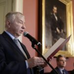 Wicepremier Piotr Gliński odwiedził Oblęgorek (5 kwietnia 2016 r.) / Jarosław Kubalski / Radio Kielce