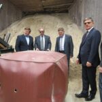 19.04.2016 r. Sejmowa komisja w zakładzie zbrojeniowym / Robert Felczak / Radio Kielce