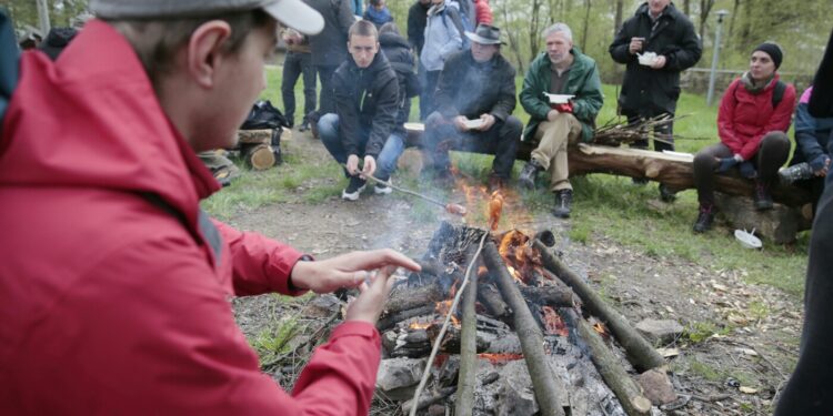 Otwarcie czarnego szlaku z Piórkowa do Nowej Słupi (24 kwietnia 2016 r.) / Jarosław Kubalski / Radio Kielce