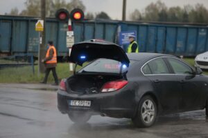 Tragiczny wypadek na przejeździe kolejowym w Zagnańsku (27 kwietnia 2016) / Jarosław Kubalski / Radio Kielce
