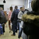 01.04.2016. Pierwszy dzień przyjmowania wniosków o wsparcie z rządowego programu "Rodzina 500 +" / Jarosław Kubalski / Radio Kielce