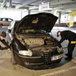 02.04.2016 Kielce Galeria Echo PIT STOP diagnostyka naprawa samochodu mechanik / Jarosław Kubalski / Radio Kielce