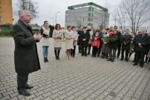 10.04.2016. Obchody 6. rocznicy katastrofy smoleńskiej w Starachowicach / Jarosław Kubalski / Radio Kielce