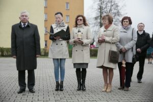 10.04.2016. Obchody 6. rocznicy katastrofy smoleńskiej w Starachowicach / Jarosław Kubalski / Radio Kielce