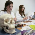 21.04.2016 Dzień otwarty dla licealistów na Wydziale Nauk o Zdrowiu UJK / Jarosław Kubalski / Radio Kielce