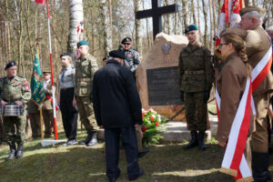 03.04.2016 Jeleniec 72. rocznica bitwy partyzantów AK z Niemcami Jeleniec k. Ostrowca / Teresa Czajkowska / Radio Kielce