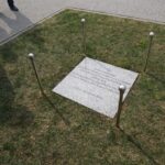 15.04.2016. Tablica upamiętniająca wizytę Andrzeja Dudy w Poznaniu z okazji 1050 rocznicy Chrzty Polski / Bartłomiej Zapała / Radio Kielce