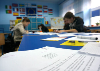 13.12.2014 Ostrowiec. Maraton pisania listów Amnesty International / Teresa Czajkowska / Radio Kielce