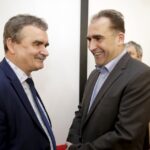 01.04.2016 Kielce. Spotkanie wielkanocne w Ośrodku Myśli Patriotycznej i Obywatelskiej. Prezydent Wojciech Lubawski i prezes Radia Kielce Janusz Knap. / Jarosław Kubalski / Radio Kielce