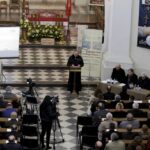 02.04.2016 Święty Krzyż. Dziedzictwo Świętego Krzyża. Sympozjum naukowe w 1050 rocznicę Chrztu Polski. / Jarosław Kubalski / Radio Kielce