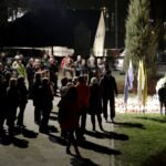 02.04.2016 Kielce. Znicze pod pomnikiem Jana Pawła II w rocznicę śmierci papieża. / Jarosław Kubalski / Radio Kielce