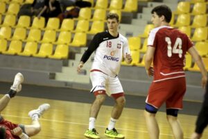 02.04.2016 Kielce. Towarzyski mecz juniorów Polska - Szwajcaria. / Jarosław Kubalski / Radio Kielce