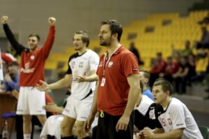 02.04.2016 Kielce. Towarzyski mecz juniorów Polska - Szwajcaria. Trener Rafał Kuptel. / Jarosław Kubalski / Radio Kielce