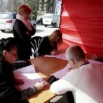 03.04.2016 Krajno. Mobilny punkt poboru krwi. Akcja honorowego oddawania krwi. / Jarosław Kubalski / Radio Kielce