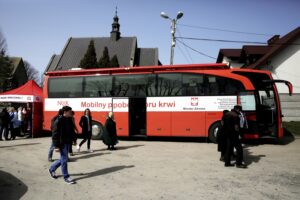 03.04.2016 Krajno. Mobilny punkt poboru krwi. Akcja honorowego oddawania krwi. / Jarosław Kubalski / Radio Kielce