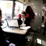 03.04.2016 Krajno. Mobilny punkt poboru krwi. Akcja honorowego oddawania krwi. / Jarosław Kubalski / Radio Kielce