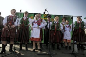 03.04.2016 Bodzentyn. Kiermasz wielkanocny. / Jarosław Kubalski / Radio Kielce