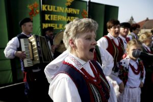 03.04.2016 Bodzentyn. Kiermasz wielkanocny. / Jarosław Kubalski / Radio Kielce