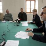 04.04.2016 Kielce. Konferencja w OMPiO dotycząca akcji Zapal Znicz Pamięci. / Jarosław Kubalski / Radio Kielce