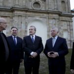 05.04.2016 Święty Krzyż. Wicepremier, minister kultury Piotr Gliński podczas wizyty w klasztorze. / Jarosław Kubalski / Radio Kielce