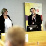 06.04.2016 Kielce. Debata na temat wolontariatu na UJK. Małgorzata Porabaniec i Jacek Szkurłat o roli wolontariatu w przygotowaniu zawodowym. / Jarosław Kubalski / Radio Kielce