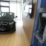 07.04.2016 Kielce. Salon BMW Złoty Certyfikat "Green Building". / Jarosław Kubalski / Radio Kielce