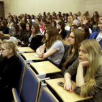 07.04.2016 Kielce. Dziewczyny na politechniki. Dzień otwarty na Politechnice Świętokrzyskiej. / Jarosław Kubalski / Radio Kielce