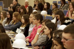 07.04.2016 Kielce. Dziewczyny na politechniki. Dzień otwarty na Politechnice Świętokrzyskiej. / Jarosław Kubalski / Radio Kielce