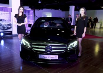 07.04.2016 Kielce. Prezentacja nowego Mercedesa Klasy E w Best Western Grand Hotel. / Jarosław Kubalski / Radio Kielce