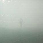 09.04.2016 Kielce . Mecz Korona Kielce - Górnik Zabrze. Kibice odpalili race. / Jarosław Kubalski / Radio Kielce