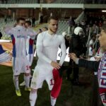 09.04.2016 Kielce . Mecz Korona Kielce - Górnik Zabrze. Kibice Górnika zarządali od piłkarzy, by ci oddali im koszulki. / Jarosław Kubalski / Radio Kielce