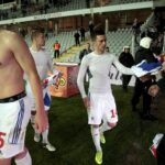 09.04.2016 Kielce . Mecz Korona Kielce - Górnik Zabrze. Kibice Górnika zarządali od piłkarzy, by ci oddali im koszulki. / Jarosław Kubalski / Radio Kielce