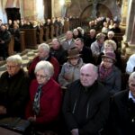 09.04.2016 Jędrzejów. W klasztorze Ojców Cystersów odsłonięto tablicę pamiątkową poświęconą Przemysławowi Gosiewskiemu. / Jarosław Kubalski / Radio Kielce