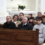 10.04.2016 Święty Krzyż. 6 rocznica katastrofy smoleńskiej i zbrodni katyńskiej. Msza w intencji ofiar w Bazylice. / Jarosław Kubalski / Radio Kielce