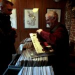 10.04.2016 Kielce. Giełda płyt winylowych. / Jarosław Kubalski / Radio Kielce