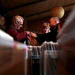 10.04.2016 Kielce. Giełda płyt winylowych. / Jarosław Kubalski / Radio Kielce