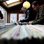 10.04.2016 Kielce. Giełda płyt winylowych. / Jarosław Kubalski / Radio Kielce