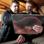 10.04.2016 Kielce. Giełda płyt winylowych. / Jarosław Kubalski / Radio Kielce